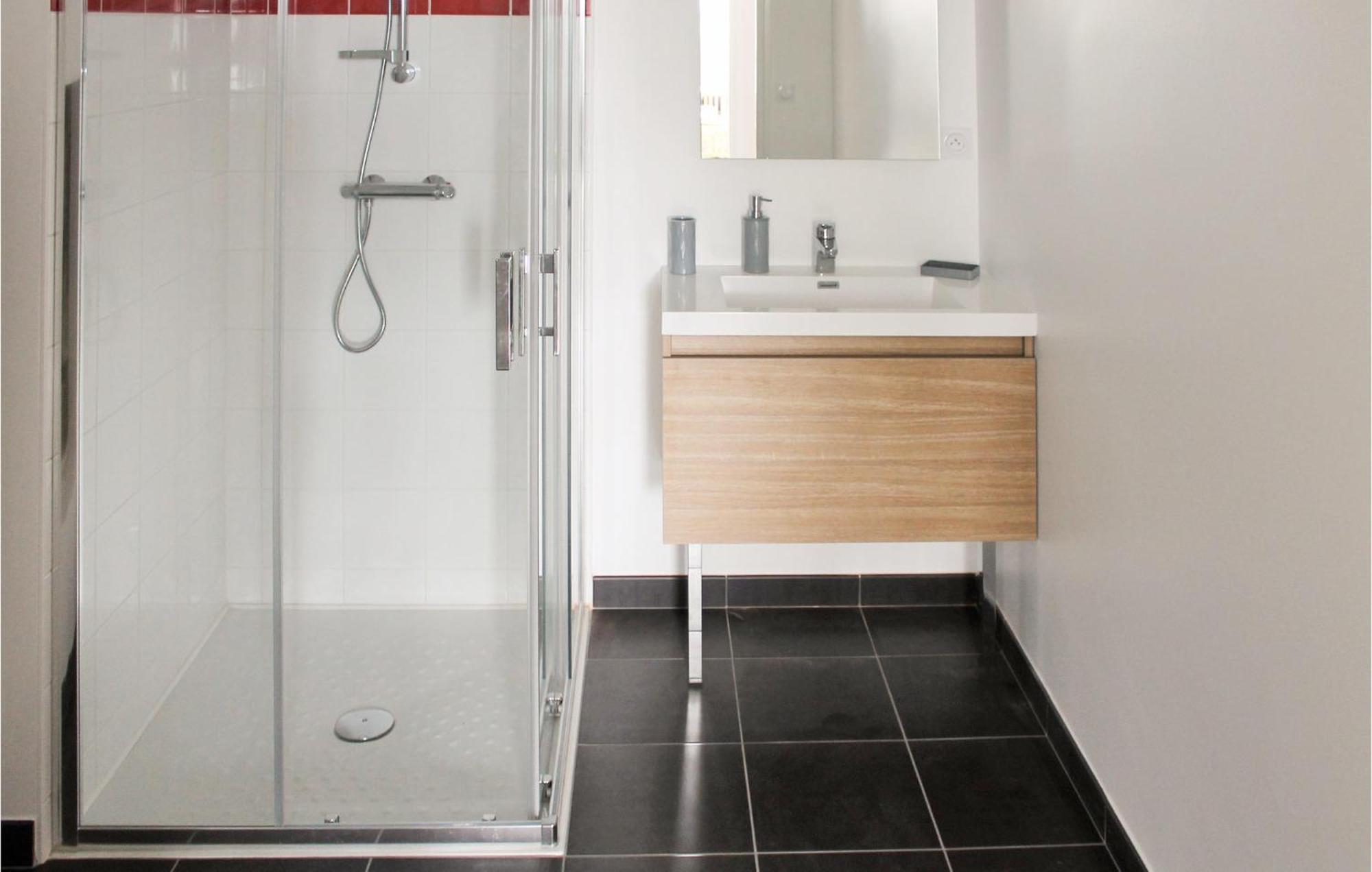 Beautiful Home In Erdeven With Kitchenette Kültér fotó
