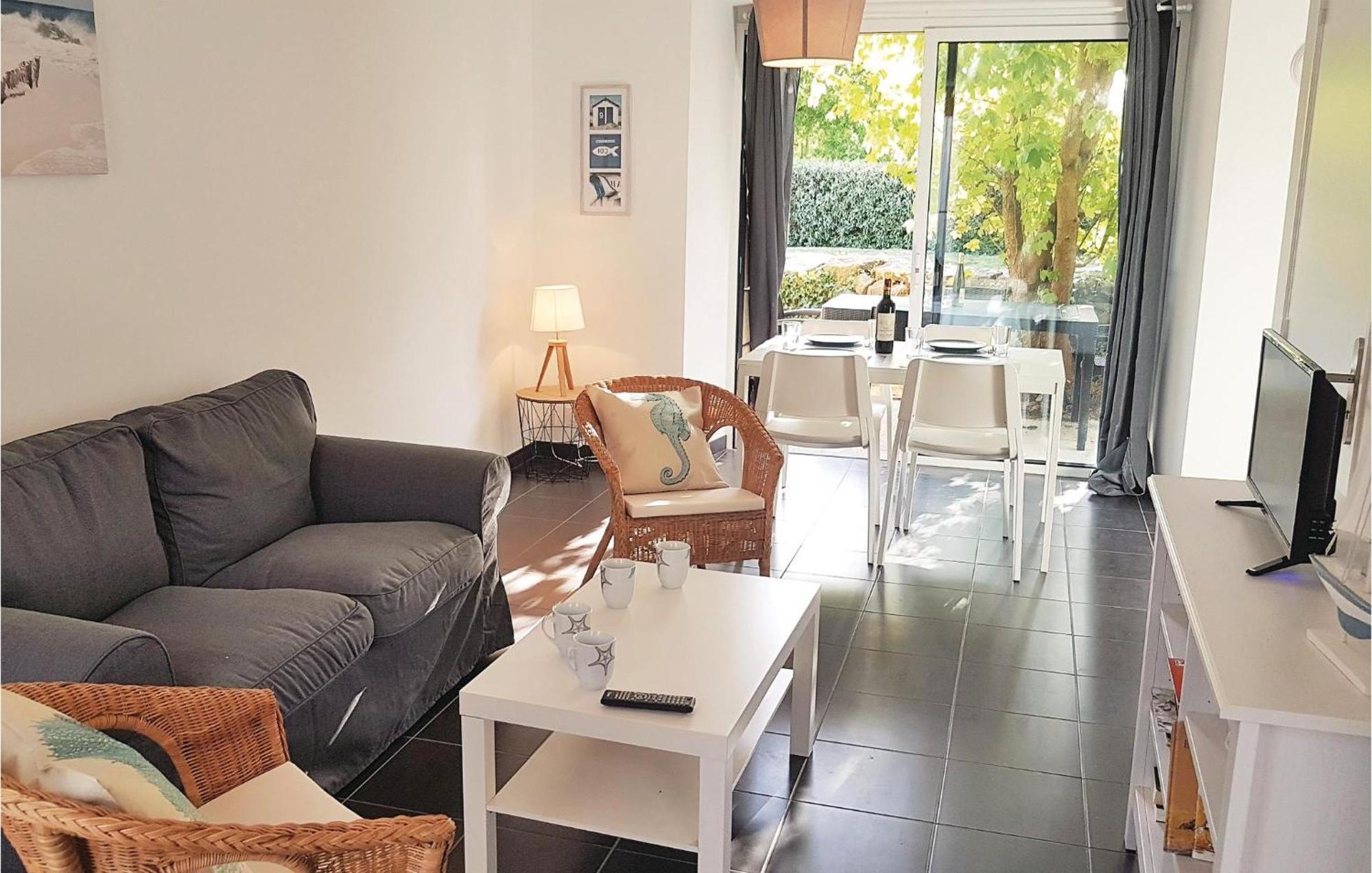 Beautiful Home In Erdeven With Kitchenette Kültér fotó