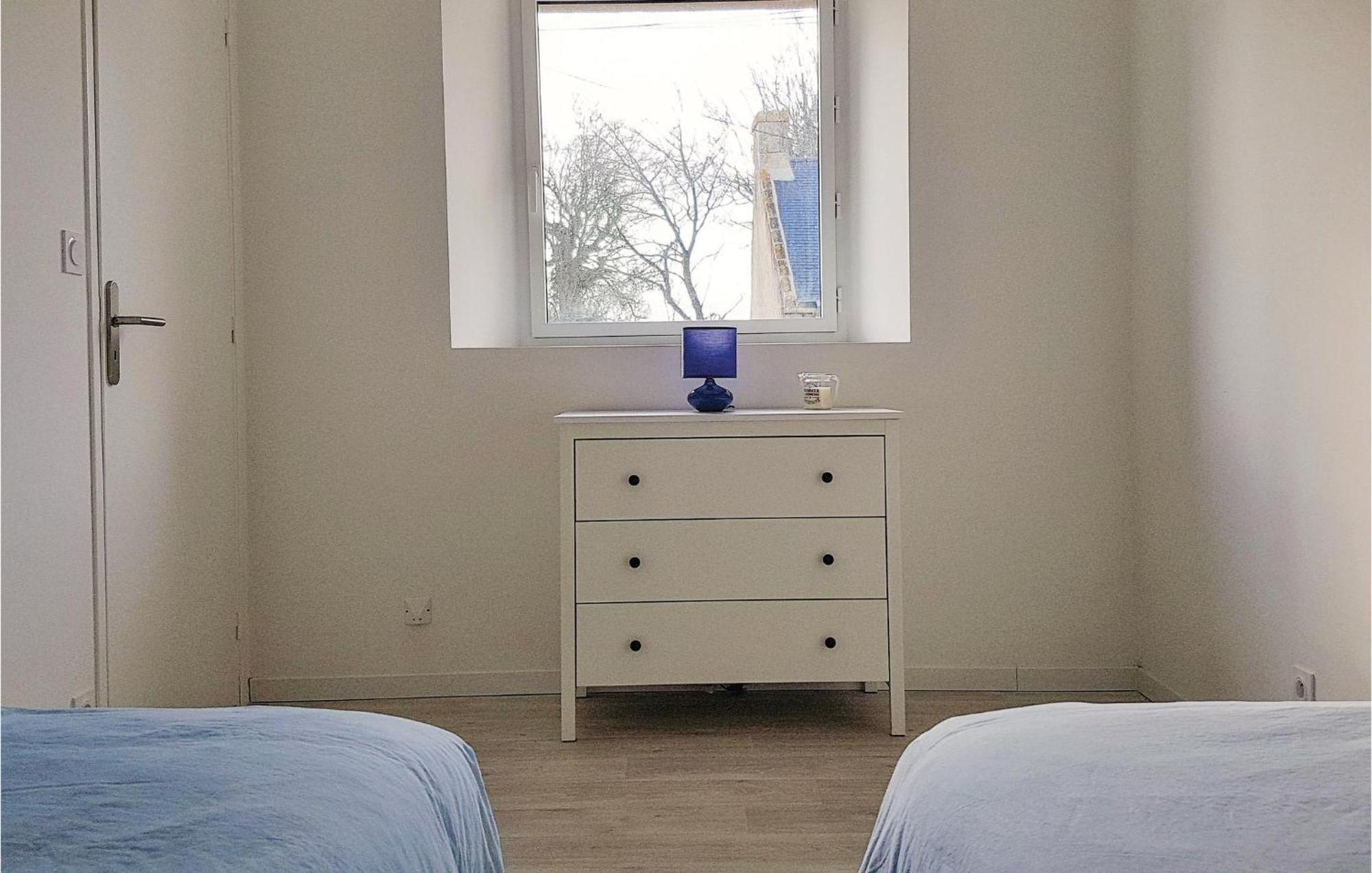Beautiful Home In Erdeven With Kitchenette Kültér fotó