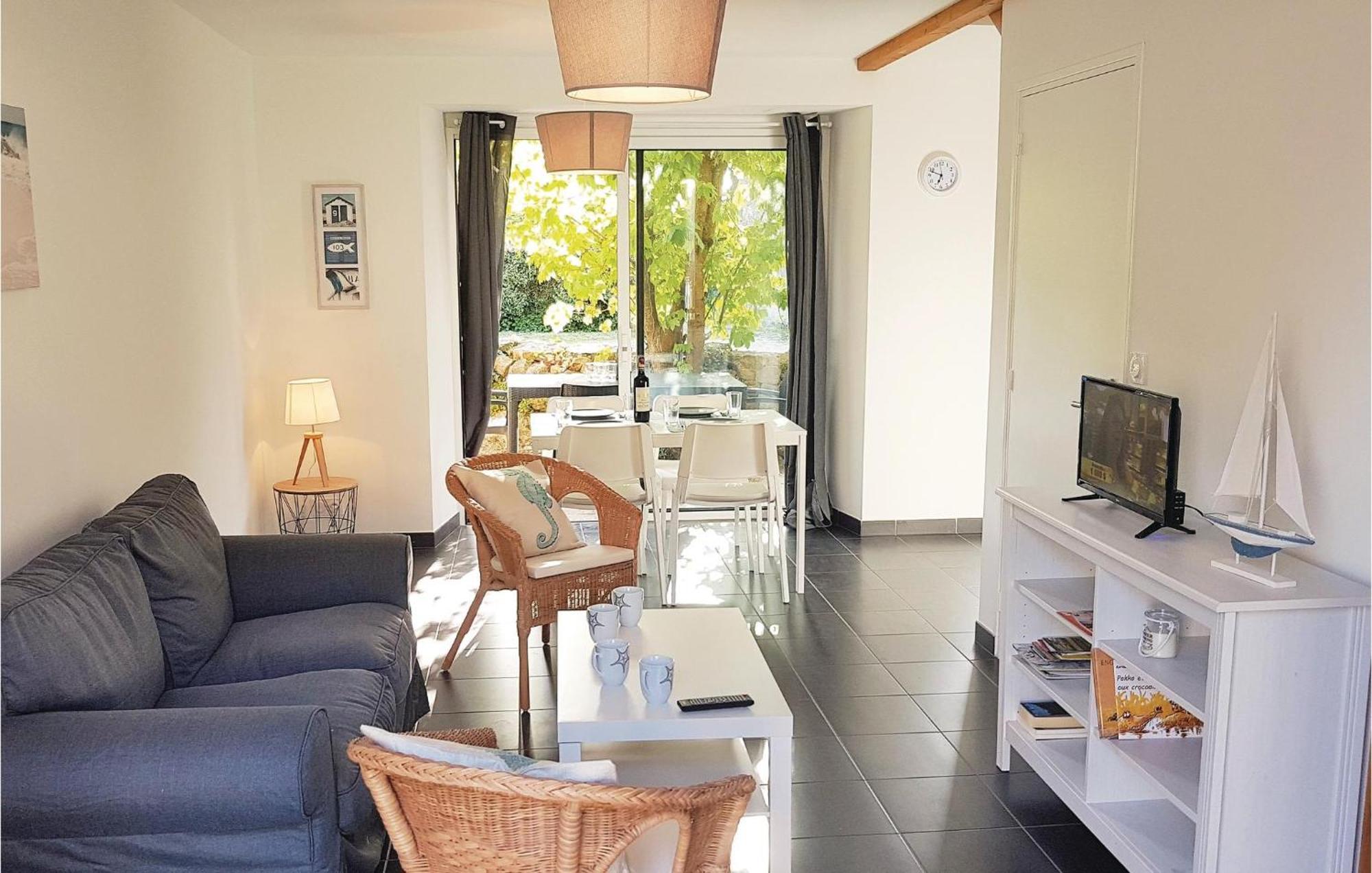Beautiful Home In Erdeven With Kitchenette Kültér fotó